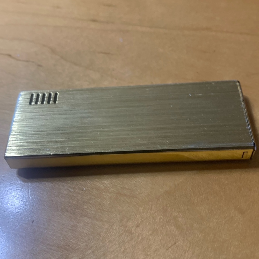 Butane cigarette lighter